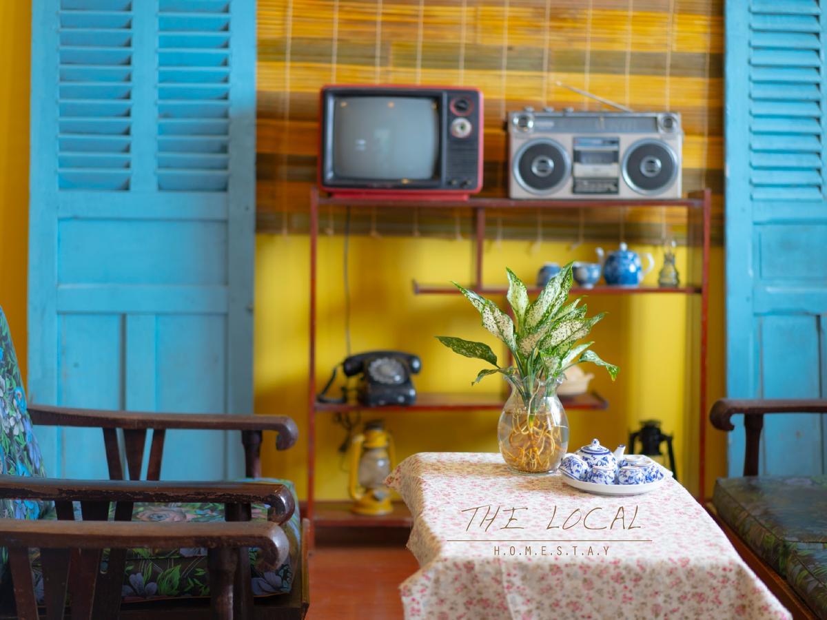 The Local Homestay Хошимин Экстерьер фото