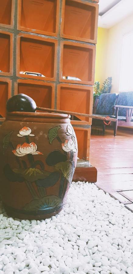 The Local Homestay Хошимин Экстерьер фото