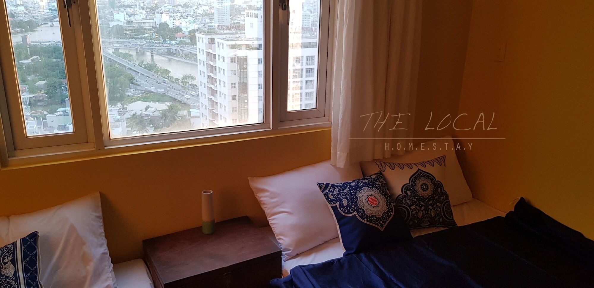 The Local Homestay Хошимин Экстерьер фото